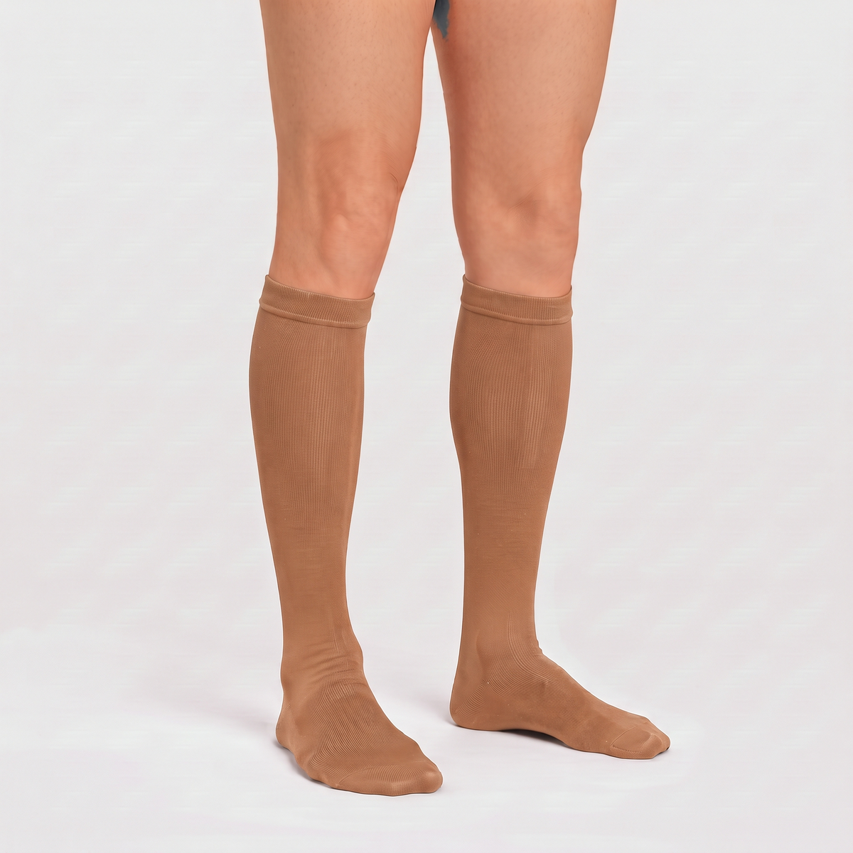 Calcetines de compresión de bambú KIMA para hombre en marrón claro
