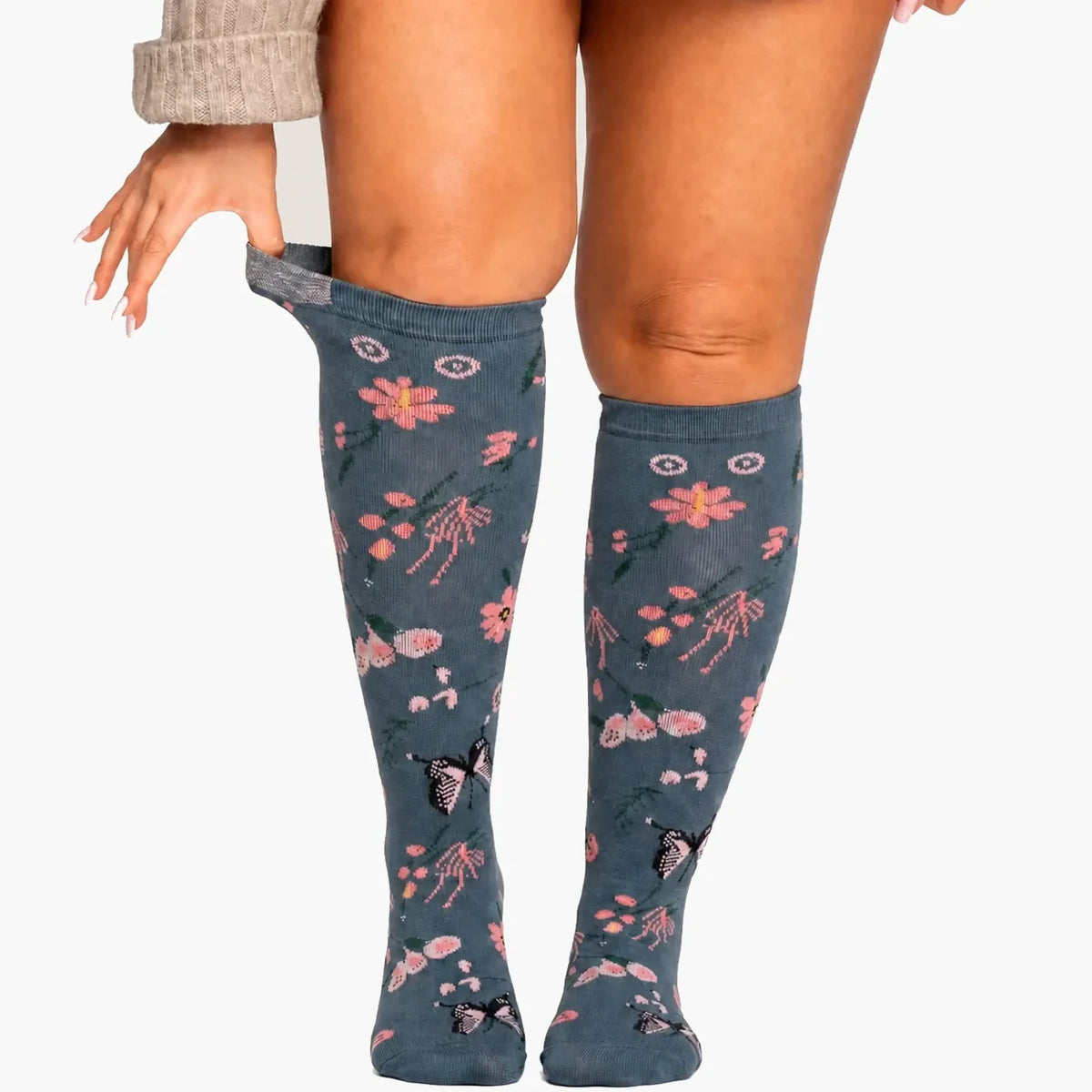 KIMA™ Compression Socks 15-20 mmHg — uniform very light gray background